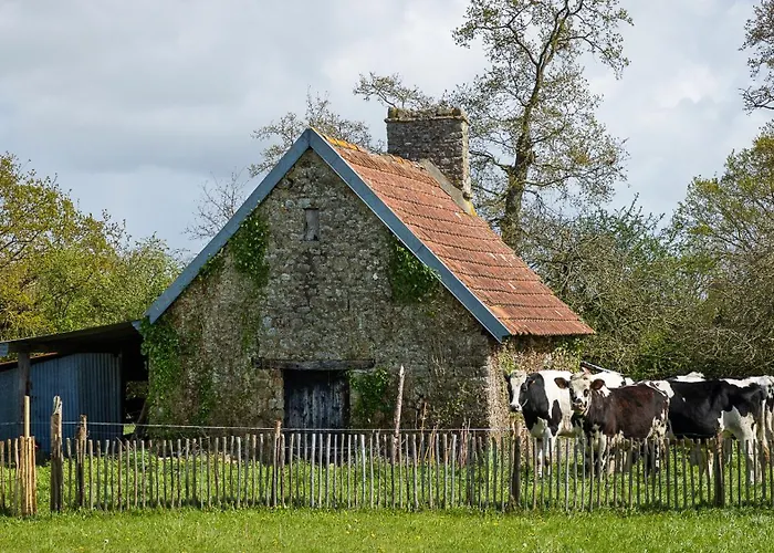 La Fermette D'emilienne Ferienhaus Le Val-Saint-Père